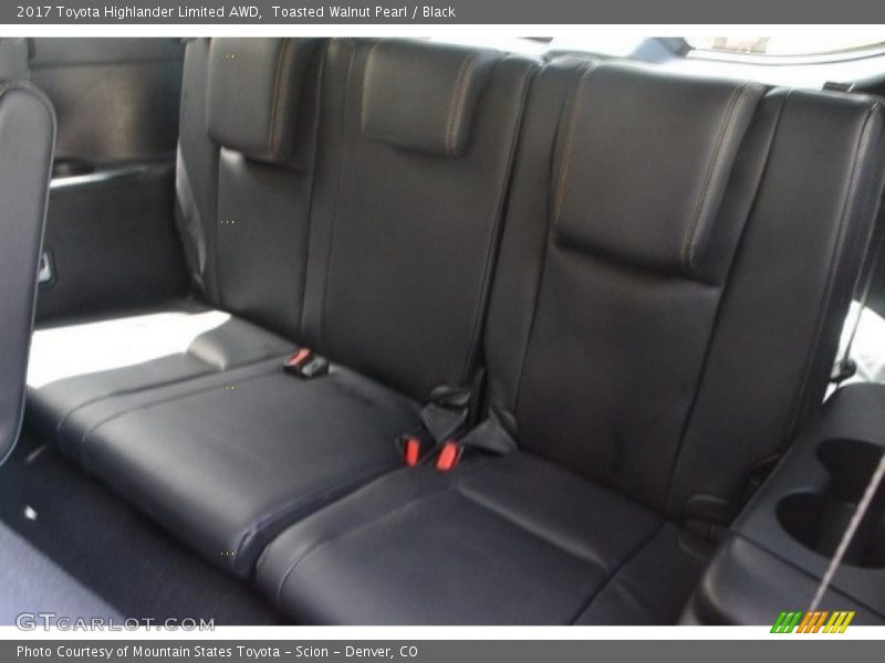 Toasted Walnut Pearl / Black 2017 Toyota Highlander Limited AWD