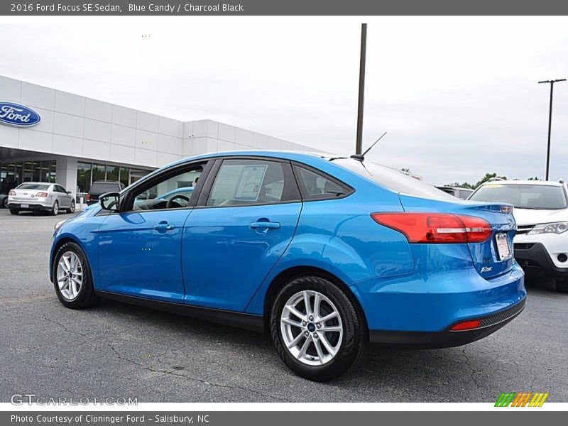 Blue Candy / Charcoal Black 2016 Ford Focus SE Sedan