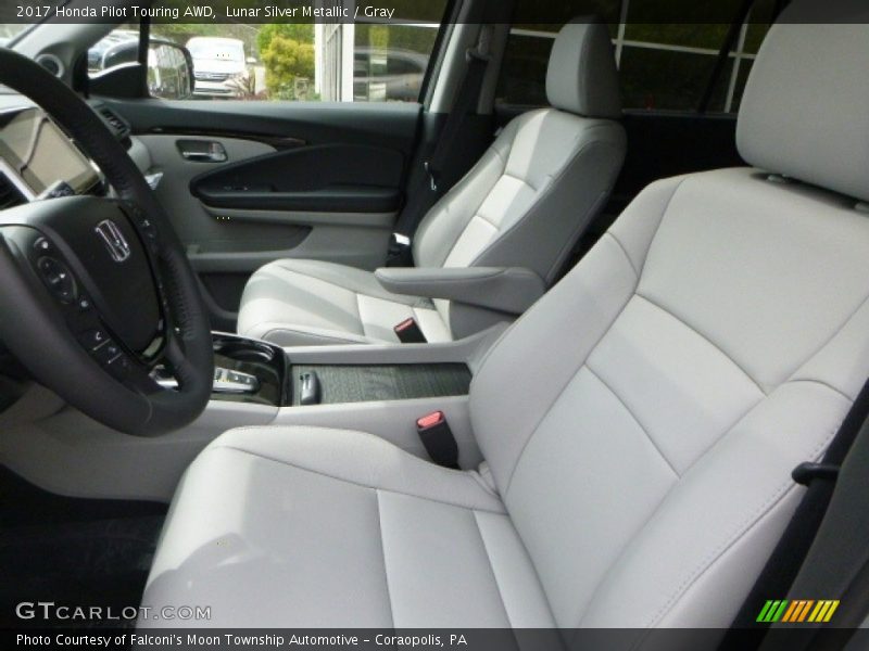 Lunar Silver Metallic / Gray 2017 Honda Pilot Touring AWD