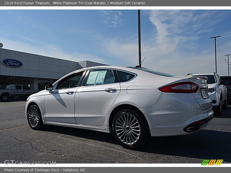 White Platinum Tri-Coat Metallic / Medium Soft Ceramic 2016 Ford Fusion Titanium