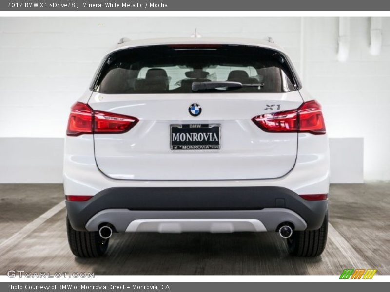 Mineral White Metallic / Mocha 2017 BMW X1 sDrive28i