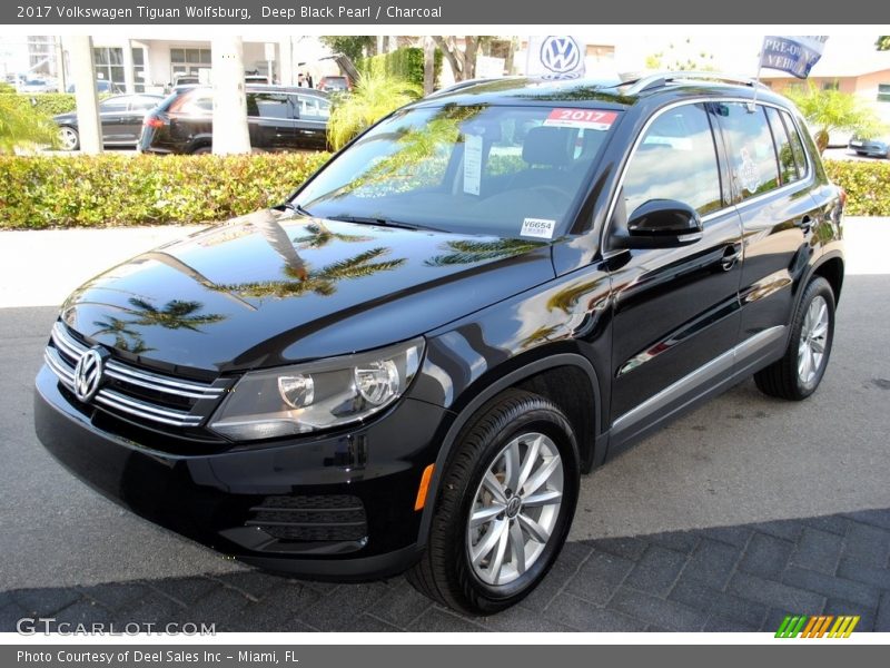 Deep Black Pearl / Charcoal 2017 Volkswagen Tiguan Wolfsburg