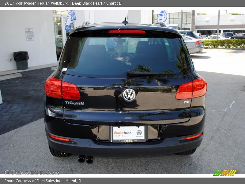 Deep Black Pearl / Charcoal 2017 Volkswagen Tiguan Wolfsburg
