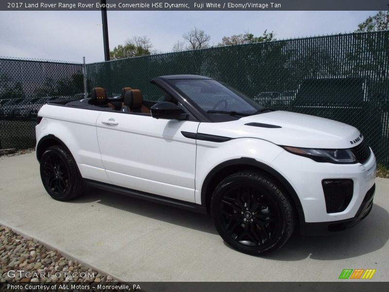 Front 3/4 View of 2017 Range Rover Evoque Convertible HSE Dynamic