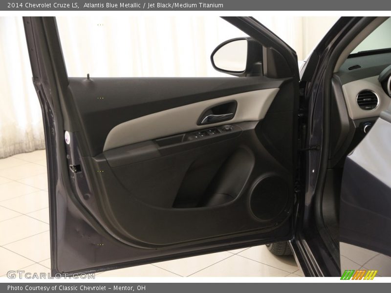 Atlantis Blue Metallic / Jet Black/Medium Titanium 2014 Chevrolet Cruze LS