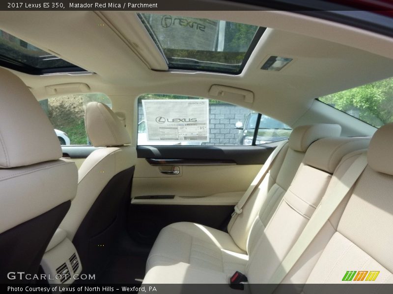 Matador Red Mica / Parchment 2017 Lexus ES 350