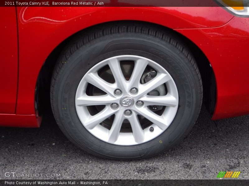 Barcelona Red Metallic / Ash 2011 Toyota Camry XLE