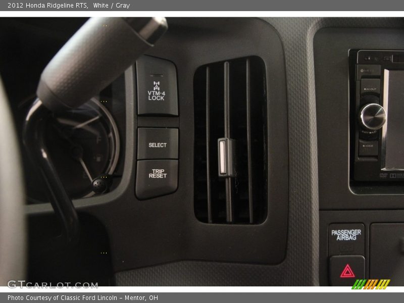White / Gray 2012 Honda Ridgeline RTS