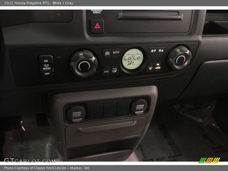 White / Gray 2012 Honda Ridgeline RTS