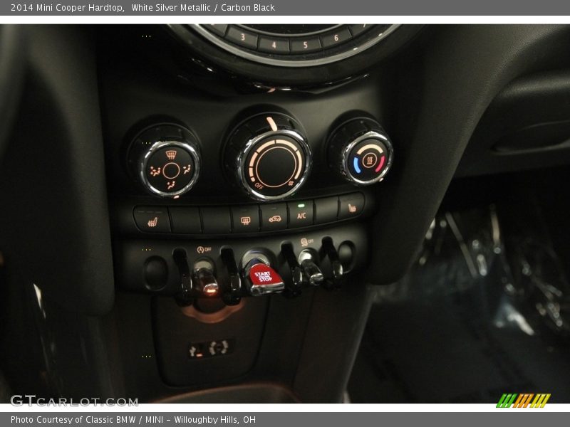 White Silver Metallic / Carbon Black 2014 Mini Cooper Hardtop