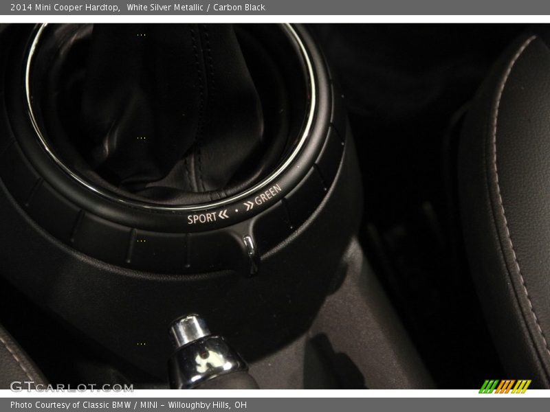 White Silver Metallic / Carbon Black 2014 Mini Cooper Hardtop