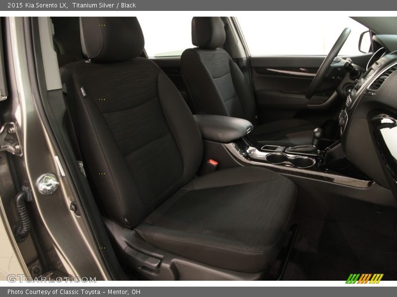 Titanium Silver / Black 2015 Kia Sorento LX