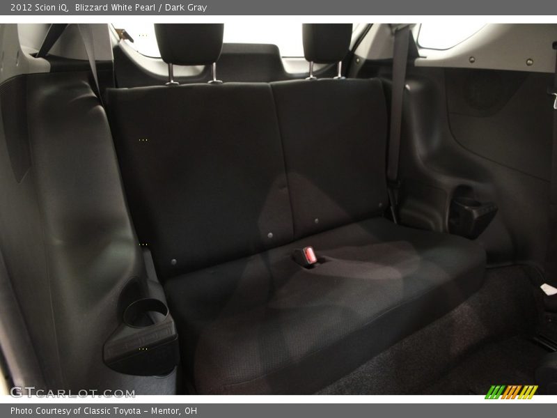 Blizzard White Pearl / Dark Gray 2012 Scion iQ