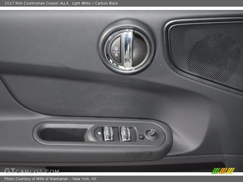 Light White / Carbon Black 2017 Mini Countryman Cooper ALL4
