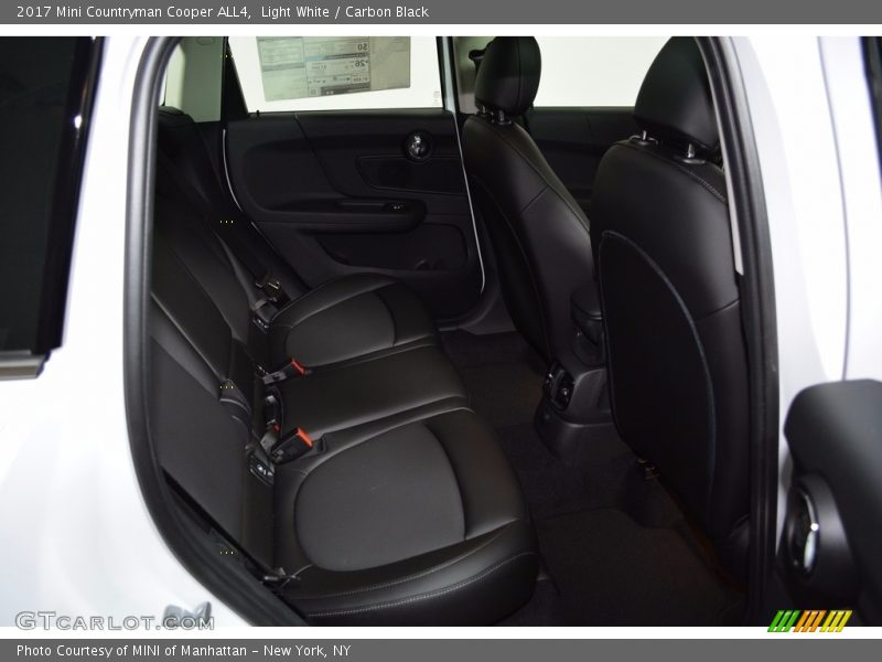 Light White / Carbon Black 2017 Mini Countryman Cooper ALL4