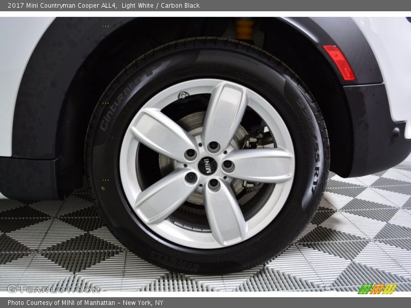 Light White / Carbon Black 2017 Mini Countryman Cooper ALL4