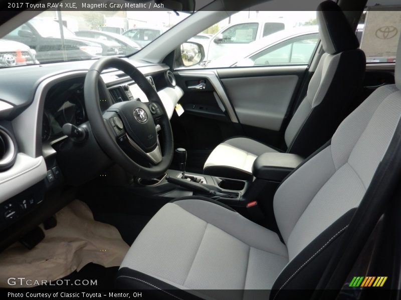 Magnetic Gray Metallic / Ash 2017 Toyota RAV4 XLE