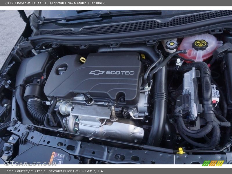 Nightfall Gray Metallic / Jet Black 2017 Chevrolet Cruze LT