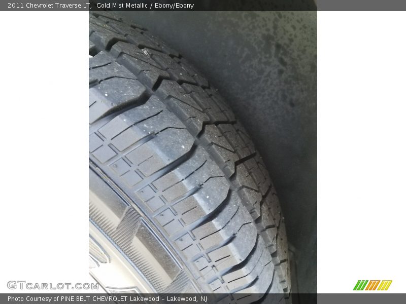 Gold Mist Metallic / Ebony/Ebony 2011 Chevrolet Traverse LT