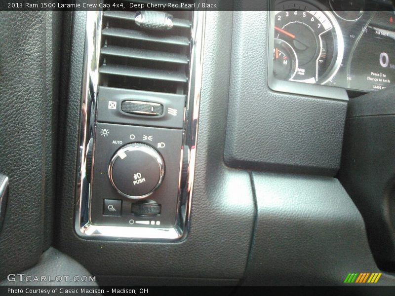 Deep Cherry Red Pearl / Black 2013 Ram 1500 Laramie Crew Cab 4x4