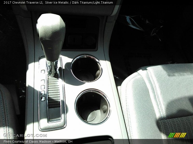 Silver Ice Metallic / Dark Titanium/Light Titanium 2017 Chevrolet Traverse LS