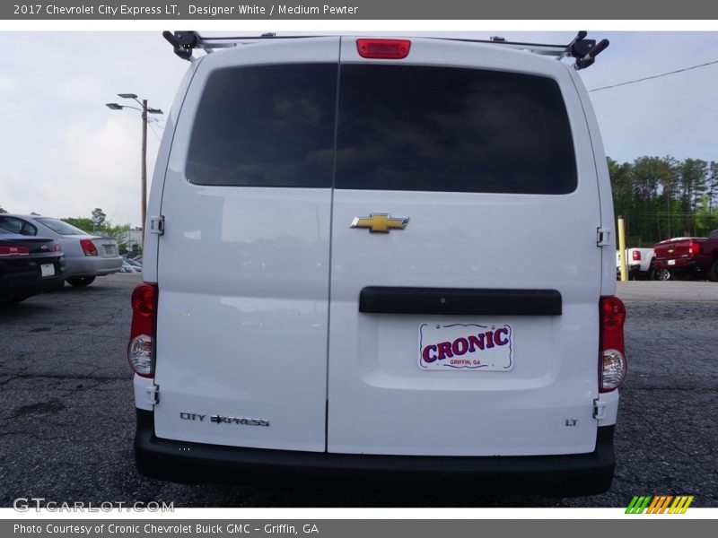 Designer White / Medium Pewter 2017 Chevrolet City Express LT
