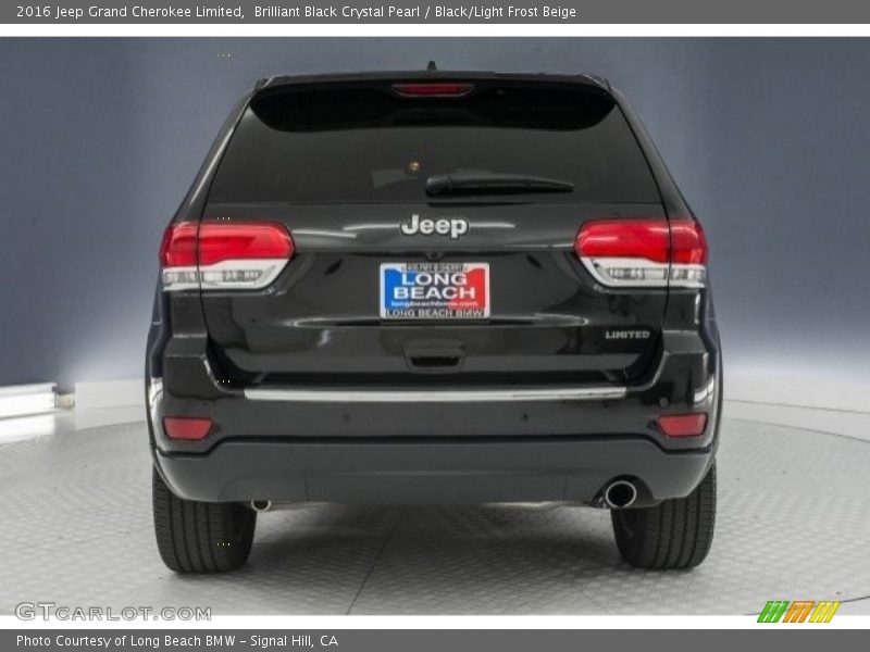 Brilliant Black Crystal Pearl / Black/Light Frost Beige 2016 Jeep Grand Cherokee Limited