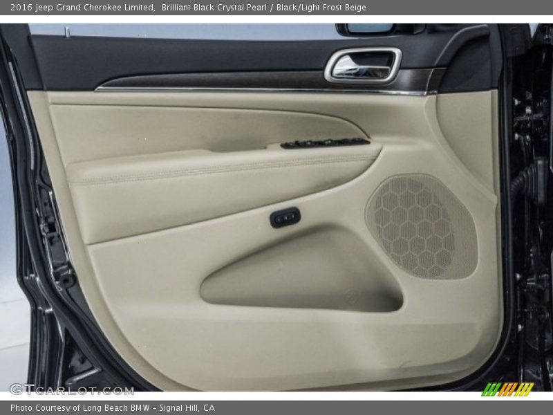 Brilliant Black Crystal Pearl / Black/Light Frost Beige 2016 Jeep Grand Cherokee Limited