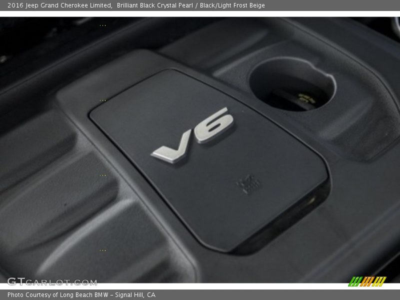 Brilliant Black Crystal Pearl / Black/Light Frost Beige 2016 Jeep Grand Cherokee Limited