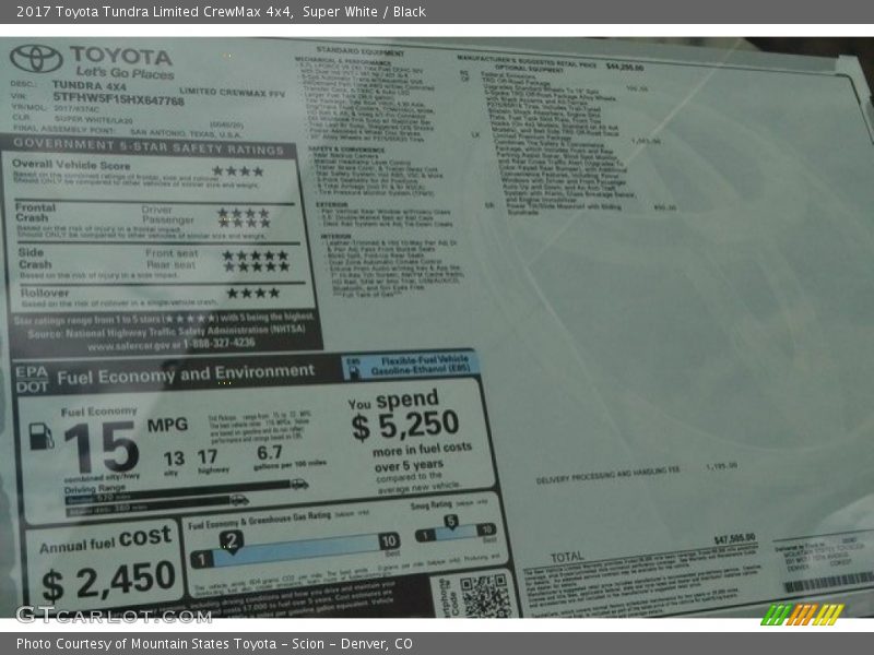 Super White / Black 2017 Toyota Tundra Limited CrewMax 4x4