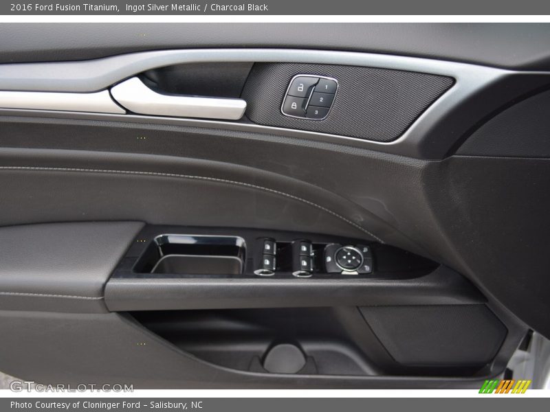 Ingot Silver Metallic / Charcoal Black 2016 Ford Fusion Titanium
