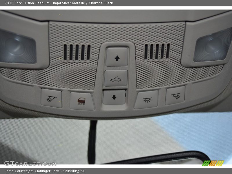 Ingot Silver Metallic / Charcoal Black 2016 Ford Fusion Titanium