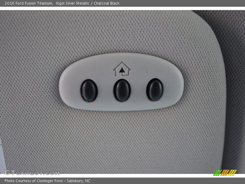 Ingot Silver Metallic / Charcoal Black 2016 Ford Fusion Titanium