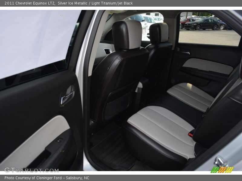 Silver Ice Metallic / Light Titanium/Jet Black 2011 Chevrolet Equinox LTZ