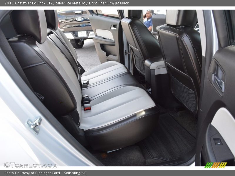Silver Ice Metallic / Light Titanium/Jet Black 2011 Chevrolet Equinox LTZ