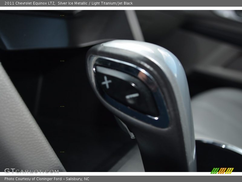 Silver Ice Metallic / Light Titanium/Jet Black 2011 Chevrolet Equinox LTZ