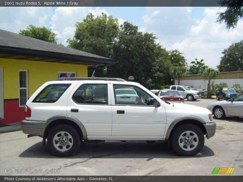 Alpine White / Gray 2001 Isuzu Rodeo S
