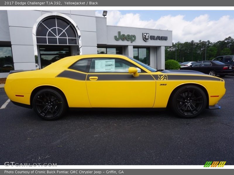 YellowJacket / Black 2017 Dodge Challenger T/A 392