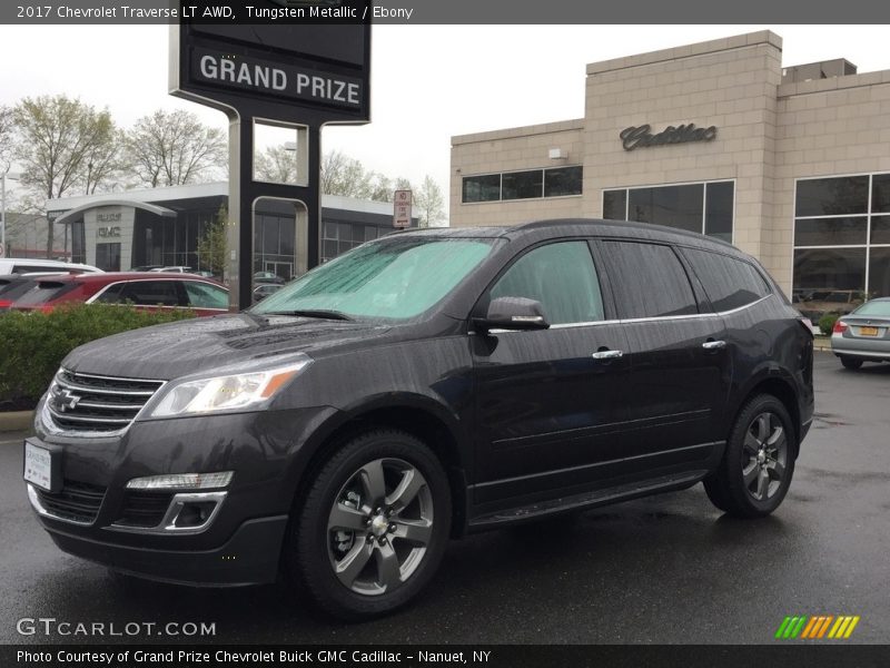 Tungsten Metallic / Ebony 2017 Chevrolet Traverse LT AWD