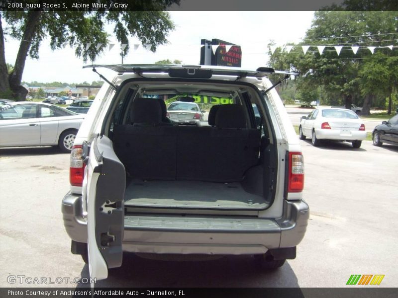 Alpine White / Gray 2001 Isuzu Rodeo S