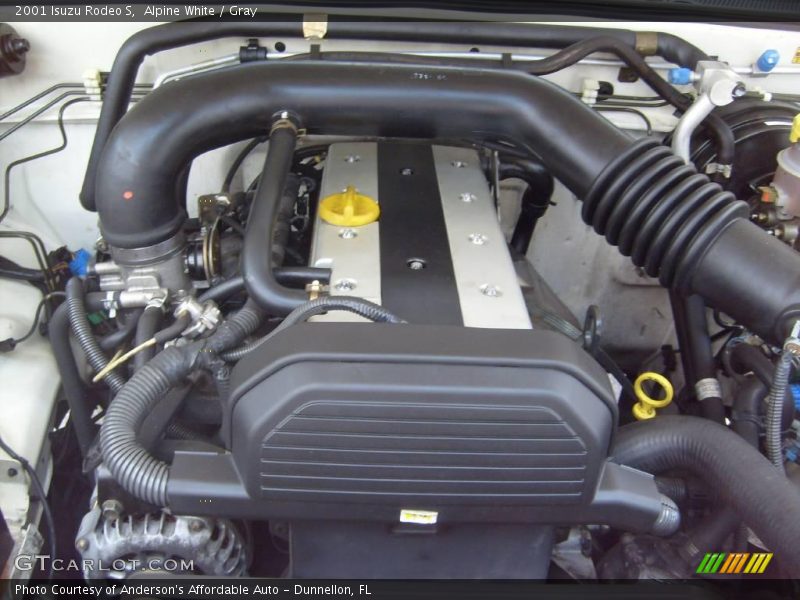 Alpine White / Gray 2001 Isuzu Rodeo S