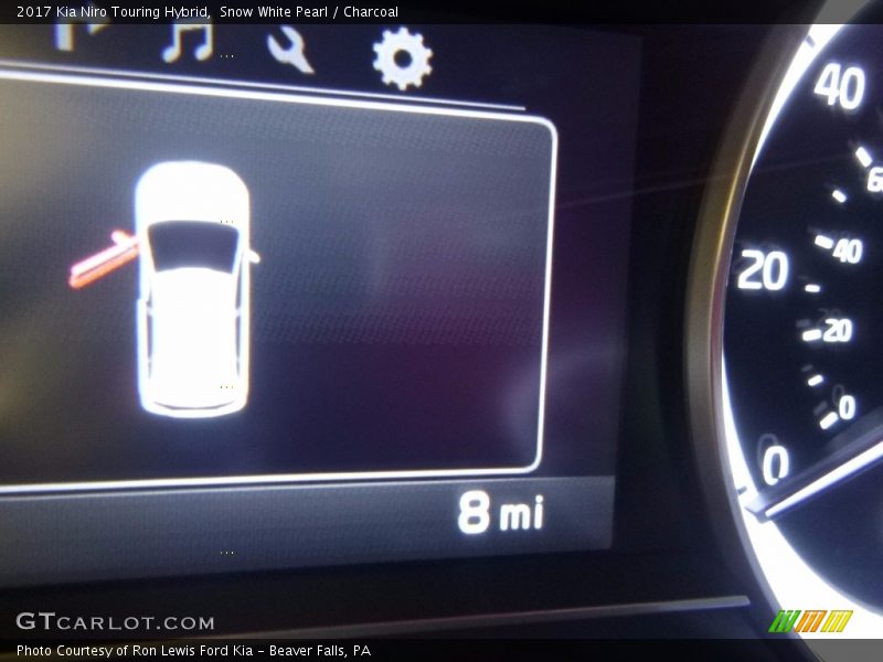 Snow White Pearl / Charcoal 2017 Kia Niro Touring Hybrid