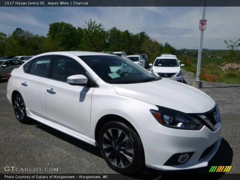 Aspen White / Charcoal 2017 Nissan Sentra SR