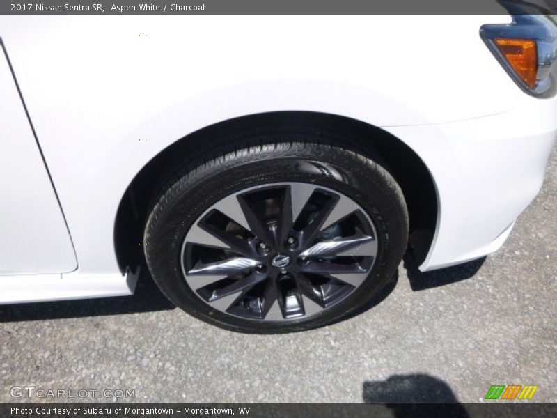 Aspen White / Charcoal 2017 Nissan Sentra SR
