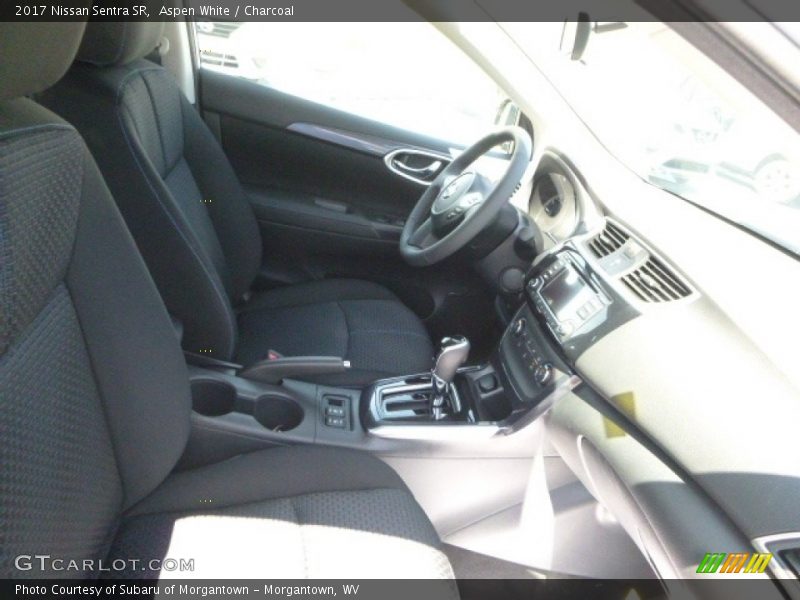 Aspen White / Charcoal 2017 Nissan Sentra SR