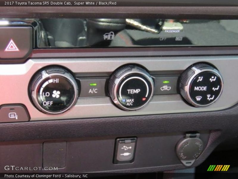 Super White / Black/Red 2017 Toyota Tacoma SR5 Double Cab