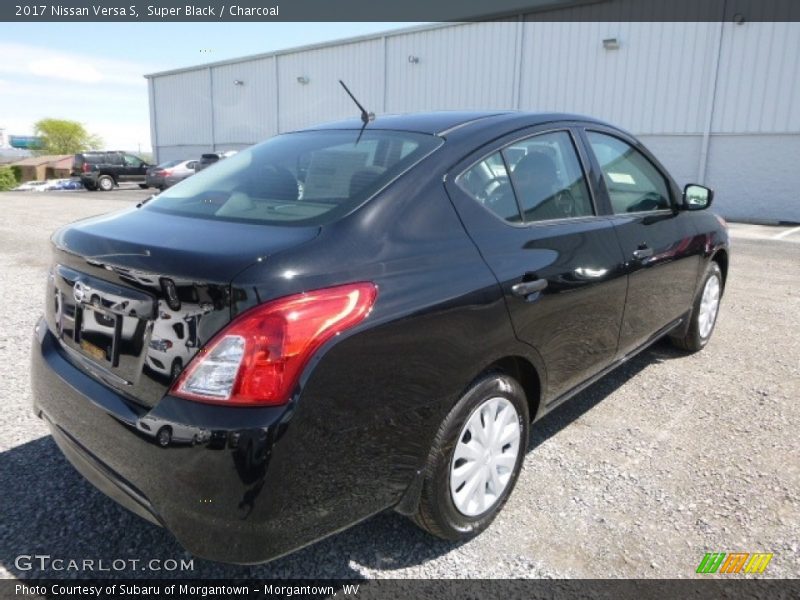Super Black / Charcoal 2017 Nissan Versa S