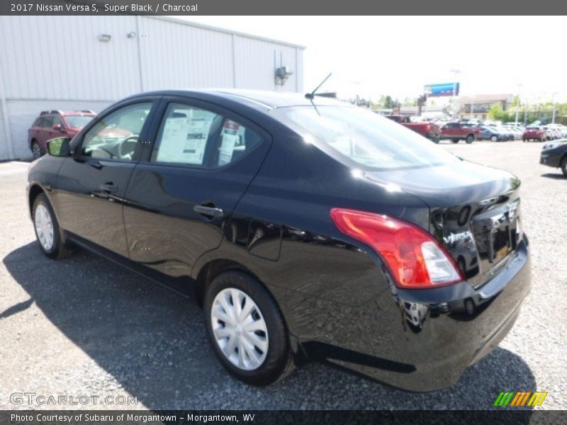 Super Black / Charcoal 2017 Nissan Versa S