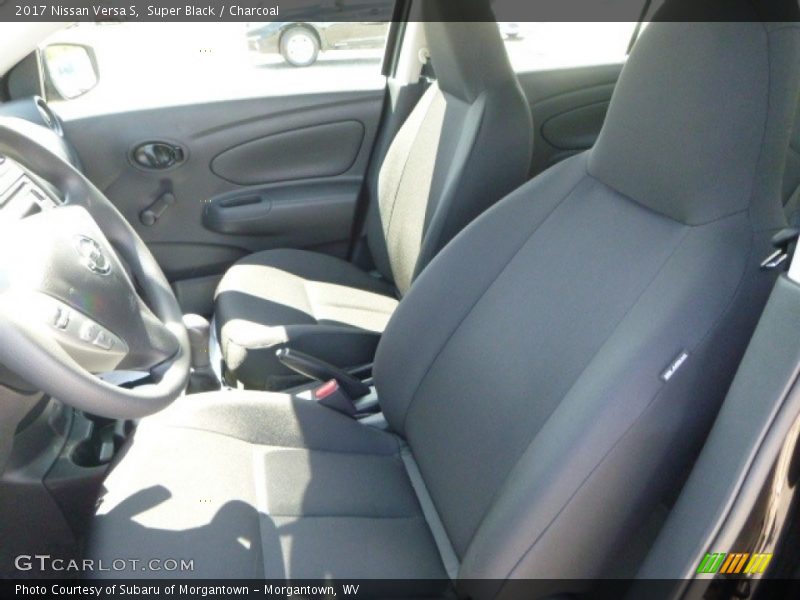 Super Black / Charcoal 2017 Nissan Versa S