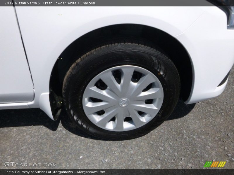 Fresh Powder White / Charcoal 2017 Nissan Versa S